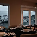 Harbour Haven Henningsvær